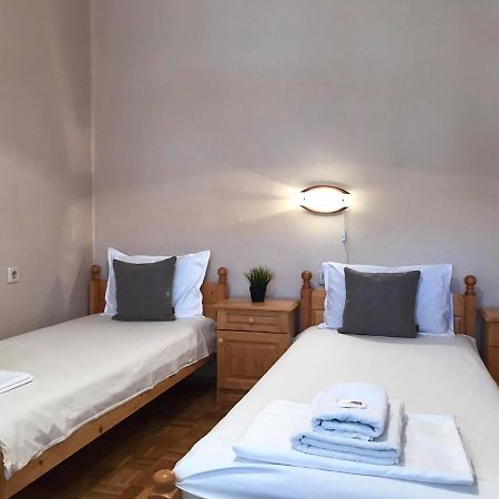 Къща За Гости Загорски Hotel Kalofer Eksteriør billede