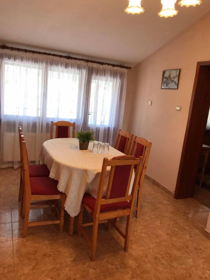 Къща За Гости Загорски Hotel Kalofer Eksteriør billede
